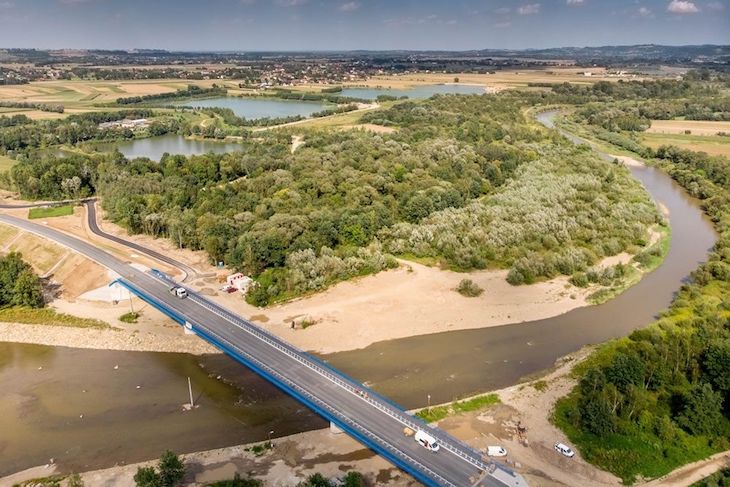  Most nad rzeką Rabą w ciagu obwodnicy Gdowa w Małopolsce.  Fot. www.gdow.pl
